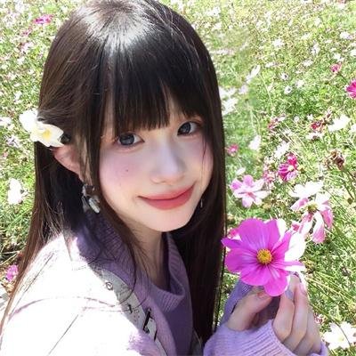 触碰的双手